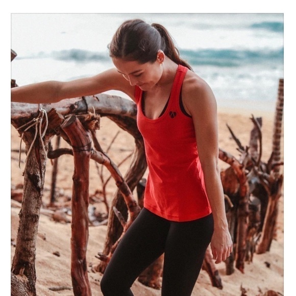 Mahiku Hawaii Tops - NWT Mahiku Hawaii Racerback Shelf Bra Activewear